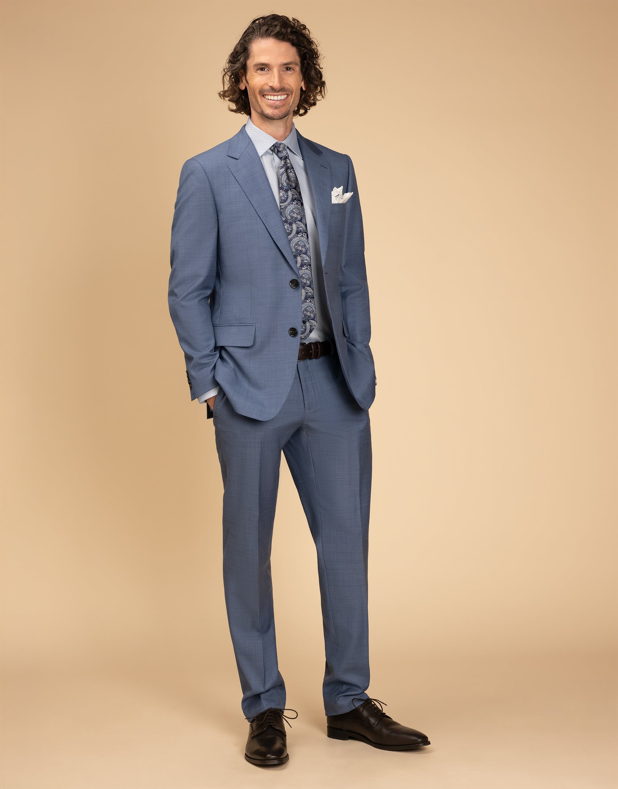 Tom is 185cm wearing size 96 Regular jacket & 84 trouser