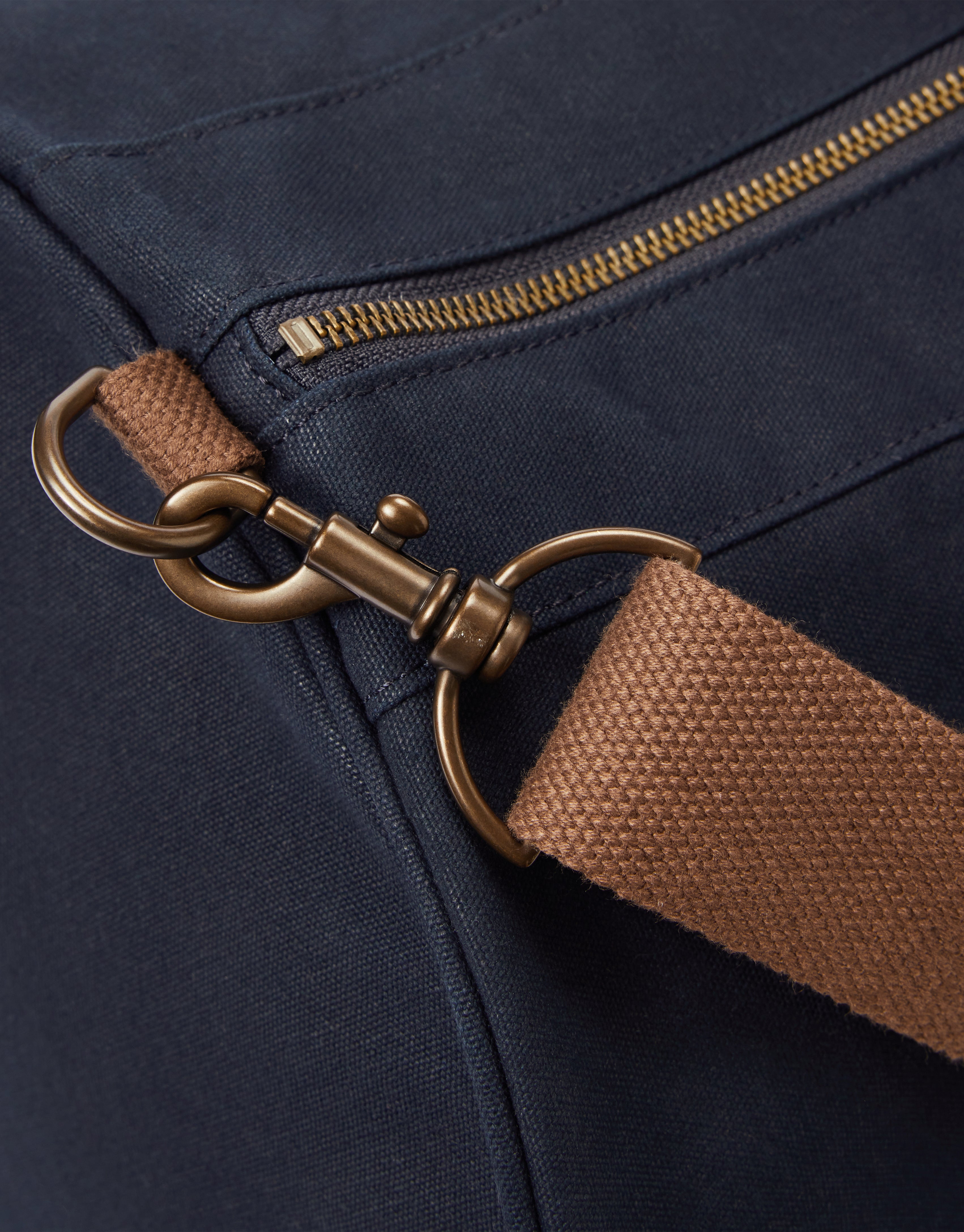 R.M. Williams Heritage Navy Bag