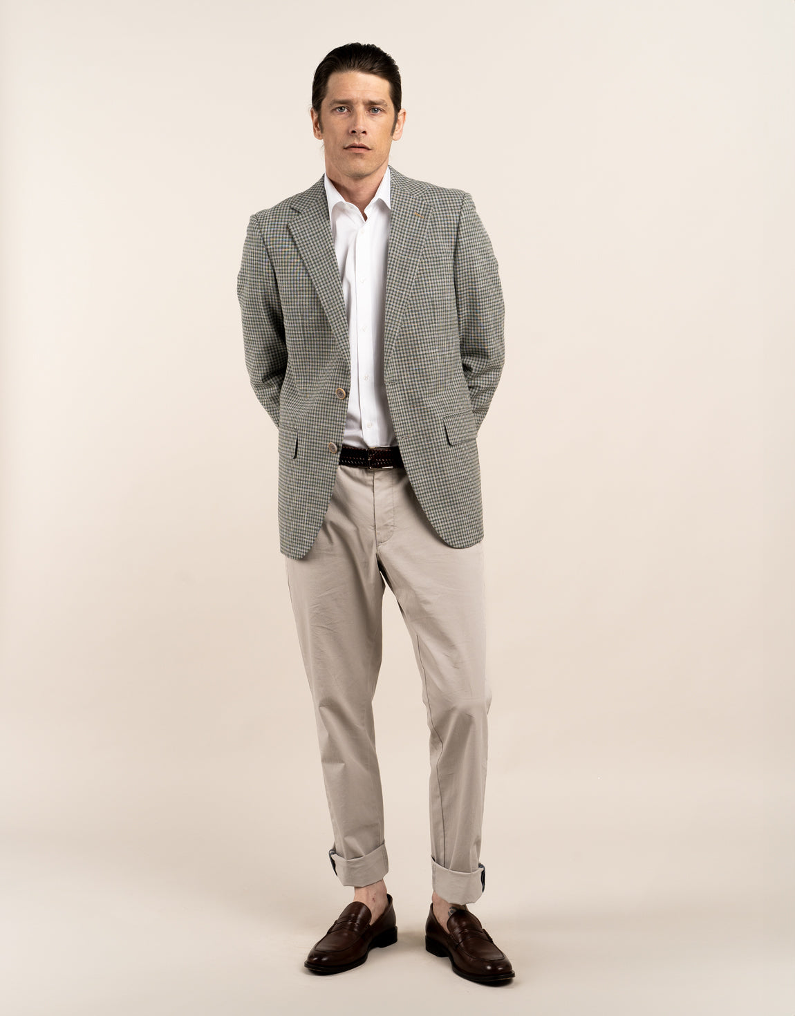Vinnie is 185cm wearing size 33