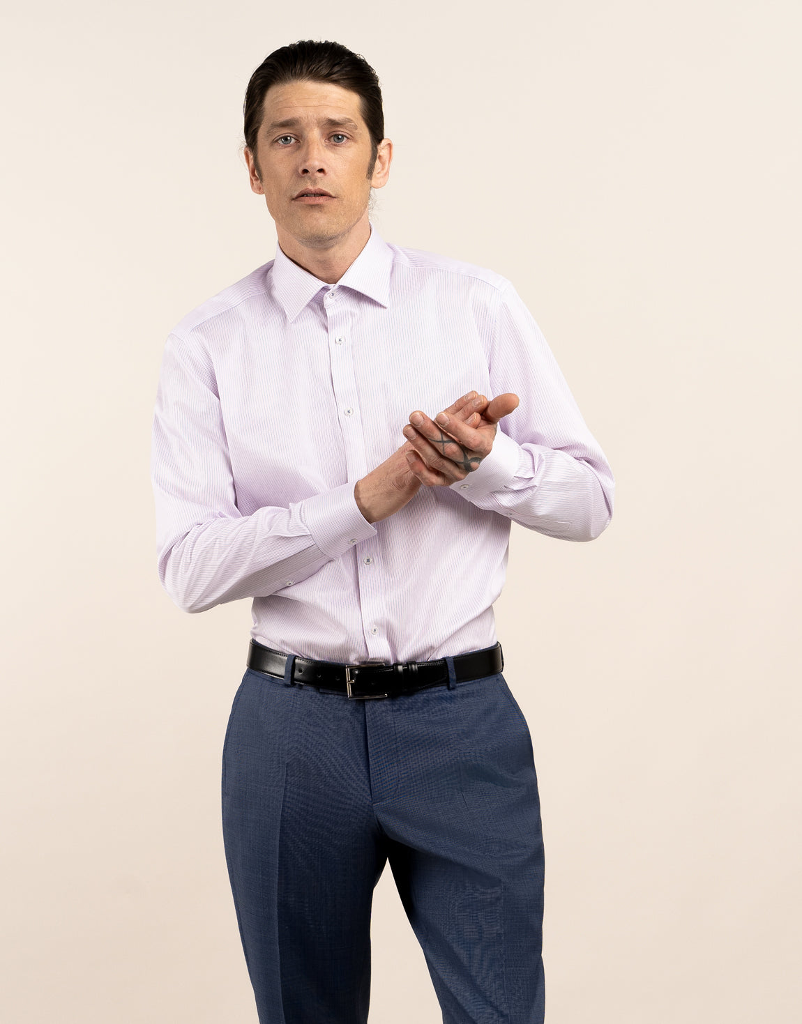Vinnie is 185cm wearing size M Regular