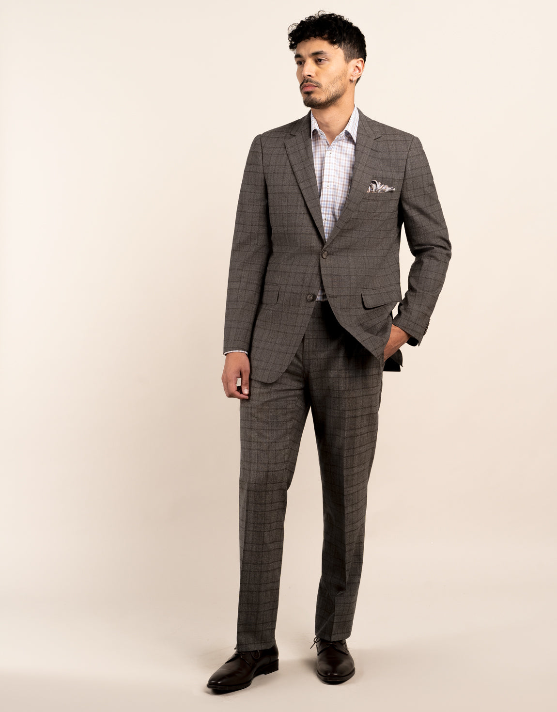 Shay is 185cm wearing size 100 Regular jacket & 88 trouser