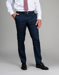Scott is 191cm wearing size 92