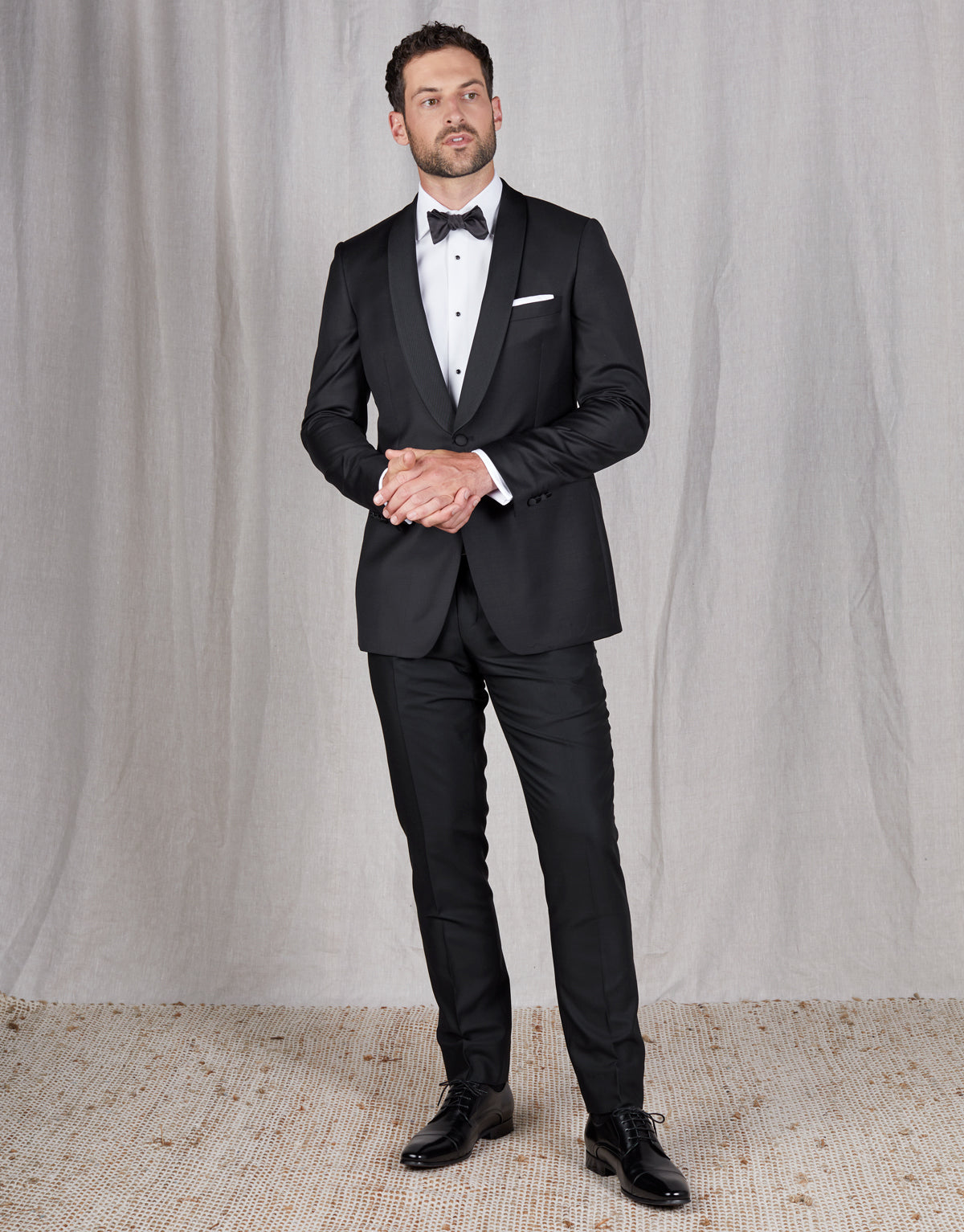 Mack is 190cm wearing size 100 Tall jacket & 88 trouser