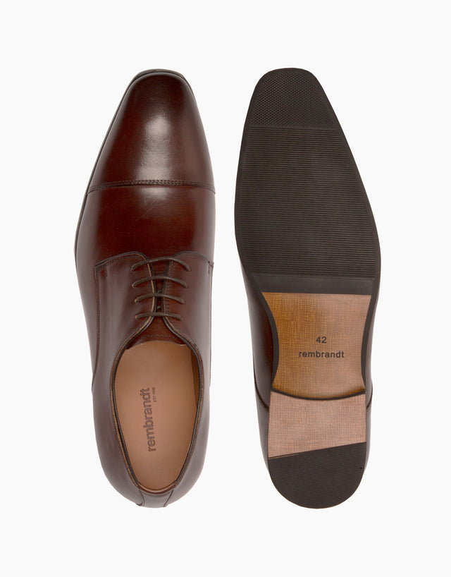 Chocolate Athens leather cap-toe Shoe